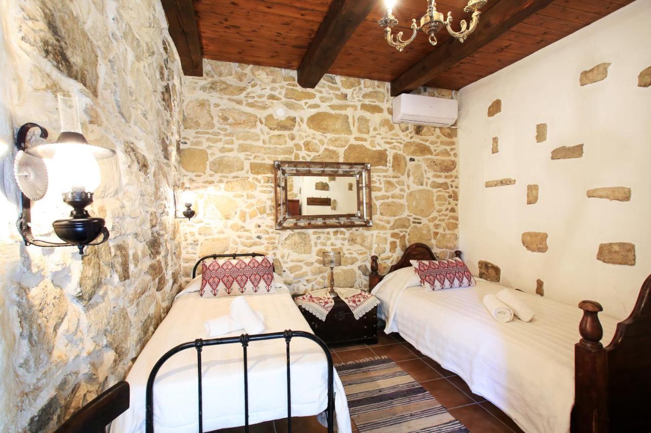 Villa Radamanthis Sivas Luaran gambar